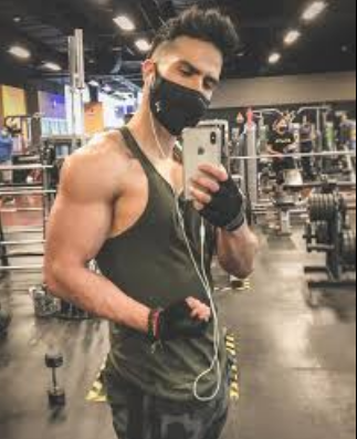 <em>Bernardo R.</em>